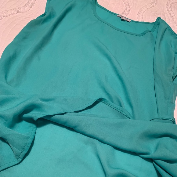 Turquoise Women’s Relaxed Fit Blouse (bin2) - Picture 6 of 6